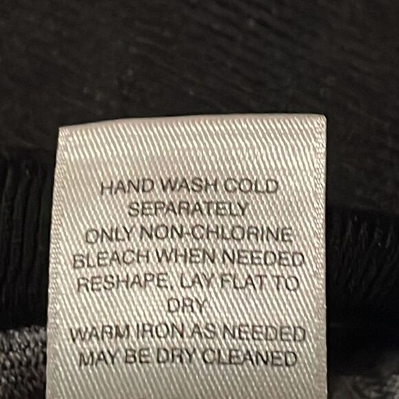 White House Black Market EUC modern paisley dolman sleeve sweater size XS - Picture 9 of 9